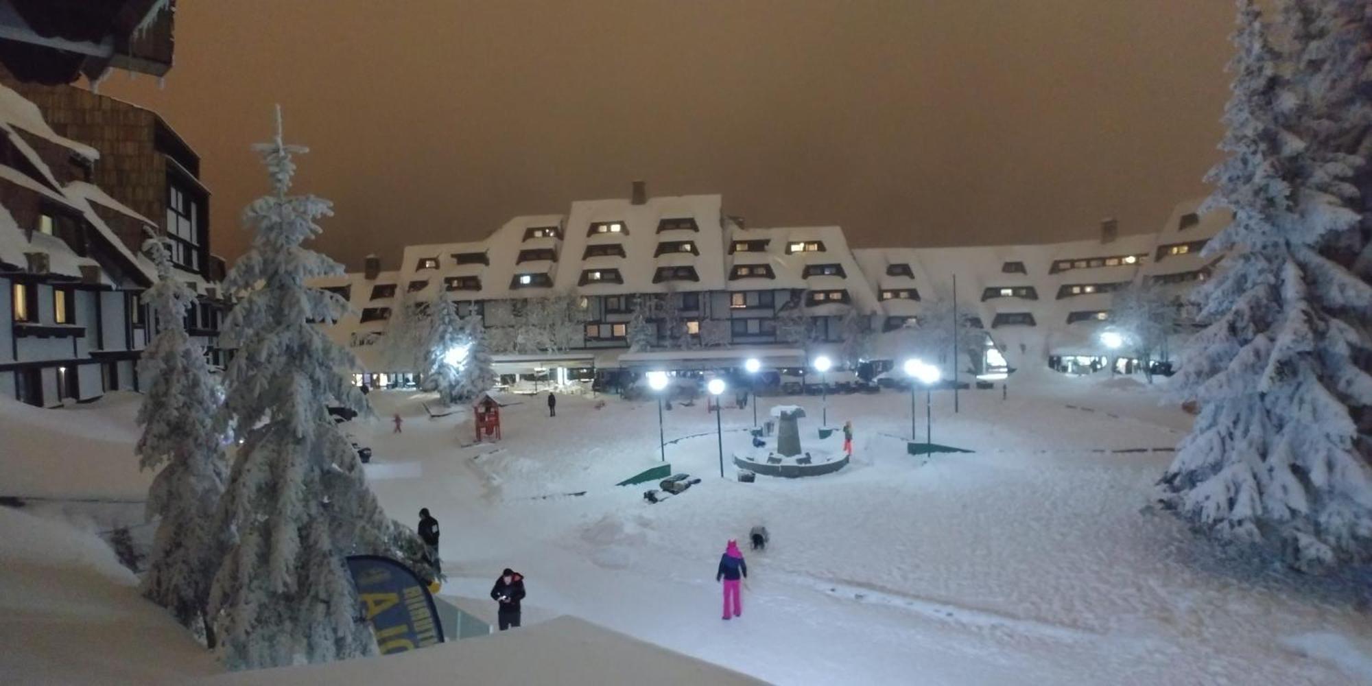 Angella Kop Konaci Kopaonik Quarto foto